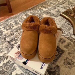 Skechers Women's Chestnut Brown Faux-Fur Slip-On Clog Slippers